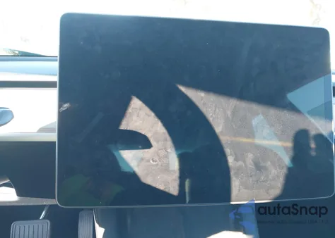 2023 Tesla Model 3 Rear-Wheel Drive z USA, uszkodzony, nr VIN 5YJ3E1EA1PF639117